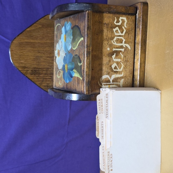 Vintage wooden recipe box Hand Painted - Picture 1 of 9